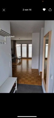 Charmante vollständig möblierte 2,5-Zimmer Maisonette-Wohnung mit Dachterasse in zentraler Lage