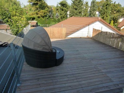 Exklusive, modernisierte 2,5-Zimmer-Terrassenwohnung mit geh. Innenausstattung mit EBK in Gröbenzell