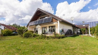 Doppelter Terrassenkomfort trifft Kaminatmosphäre – Familienhaus mit 6 Zimmern in Bad Liebenzell