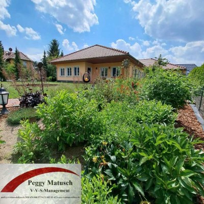 Moderne Eleganz im Bungalowstil – Ihr Traumhaus aus dem Jahr 2021
