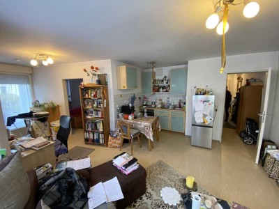 2 Zimmer Erdgeschosswohnung mit Terrasse und schöner Raumaufteilung