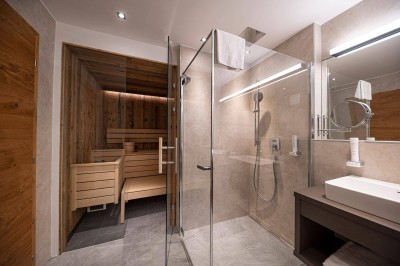 Luxus Penthouse mit 5 Zimmer mit über 188m2 Wohnfläche und Loggia sowie beheiztem Aussenpool in Zell am See!
