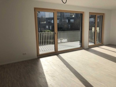 Helle und moderne 4 Zi.-Wohnung (E5) mit sonnigem Balkon in herrlicher Lage von Weinsberg