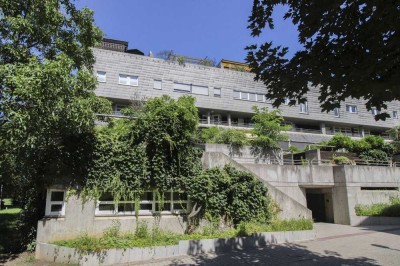 Besonderer Wohncharme mit 2 Balkonen im Schnitzer-Architektenhaus