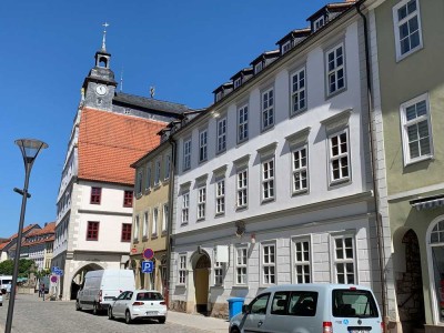 Gemütliche 2-Raum-Maisonette mit Aufzug – Wohnen direkt am Marktplatz von Hildburghausen