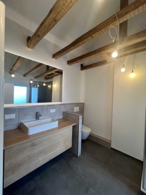 Erstbezug nach Kernsanierung - pure Individualität trifft Luxus im Altbau