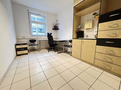 3-Zimmer- oder 2,5-Zimmerwohnung als 2er oder 3er WG in Sindelfingen Mittte