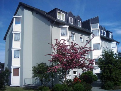 Modern geschnittene Dachgeschoss-Wohnung in Neuhof