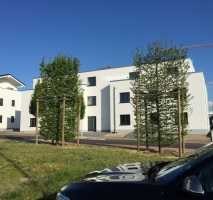 !! Seniorengerechte Wohnung 98 m², 2,5 Zimmer; barrierefrei mit Garten !!