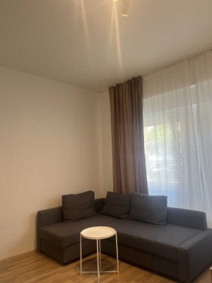 Erdgeschosswohnung möbliert mit Einbauküche