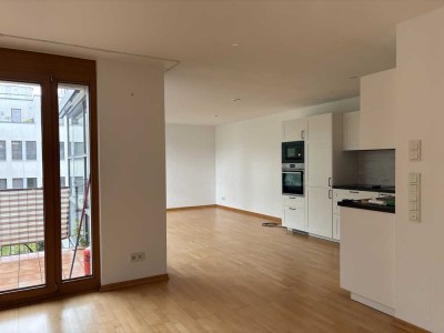 Provisionsfrei. Stilvolle Wohnung im 3. + 4. OG in München Pasing – Panorama-Ausblick inklusive
