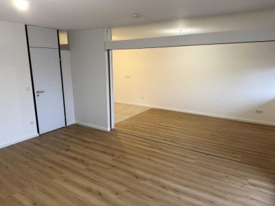 Attraktive 3,5-Zimmer Wohnung mit Balkon im 3. OG in Schwalbach am Taunus