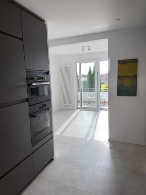 Neu sanierte Eigentumswohnung, Alles NEU Von Innenarchitekt, Provisionsfrei