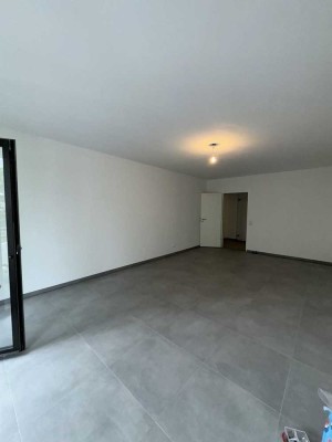kernsanierte 1-Zimmer Wohnung mit EBK, Balkon und TG