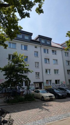 Helle, gut geschnittene Zweizimmerwohnung mit 50qm, in beliebtem Viertel