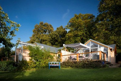 2 Ferienhäuser direkt am See mit Privatstrand in Waren (Müritz)