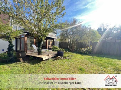 Familientraum am Wiesengrund! Doppelhaushälfte mit schönem Garten  und Garage in Behringersdorf