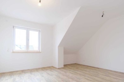 Geschmackvolle, neuwertige 3-Zimmer-Dachgeschosswohnung mit gehobener Innenausstattung in Bayreuth