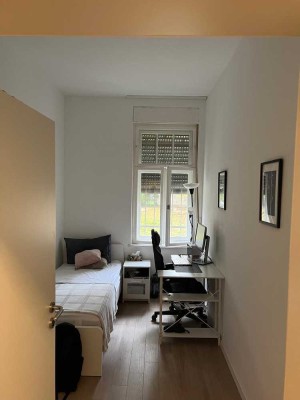 Schöne 3 -Zimmer-Wohnung in Milbertshofen