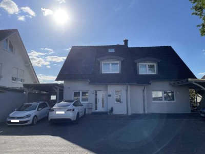 ***DHH in Elsen (Spielstraße, Sackgasse, PV, Wallbox, Keller)***