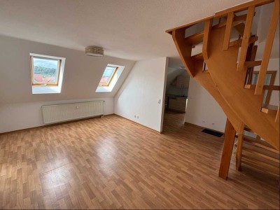 Dachgeschosswohnung über zwei Ebenen!