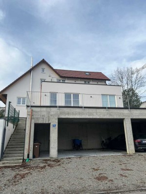 *Provisionsfrei* Einzigartige Terrassen-Wohnung in kernsaniertem Bauernhaus