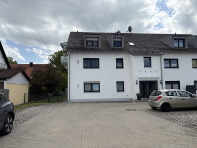 Schicke 2-Zimmer-Wohnung mit Balkon in Hallbergmoos