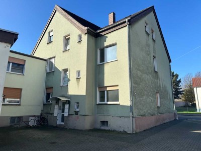 Top-gepflegte Kapitalanlage! Mehrfamilienhaus mit Garagen