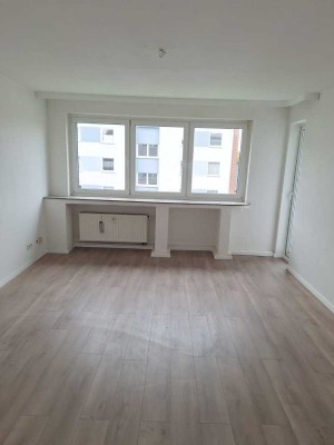 TOP 3,5 Raum Wohnung in ruhiger Lage!! Stadtnah! Balkon und Gäste-WC!