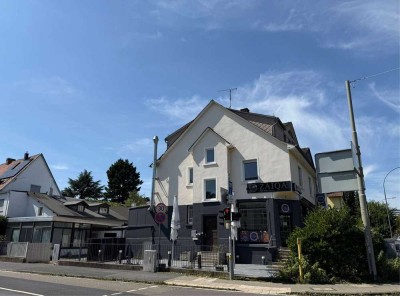 Wohn- und Geschäftshaus in sehr guter Lage! Schöner Altbau,auf Wunsch frei,weitere Bebauung möglich!