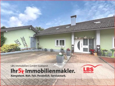 Wohnen mit Weitblick - Gepflegtes Mehrfamilienhaus in Bonndorf in traumhafter Lage