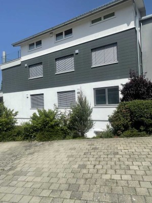 PROVISIONSFREI Attraktive 2,5-Zimmer-Wohnung in Heiligenberg – Ihr sonniges Zuhause im Grünen