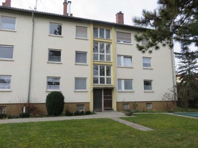 Hübsche 3-Zimmer Wohnung mit Balkon!