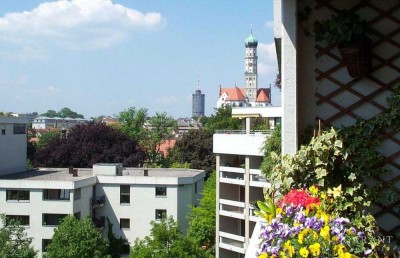 Top-Lage Augsburg: Moderne 2 Zimmer-Wohnung mit Südbalkon & Tiefgaragen-Stellplatz