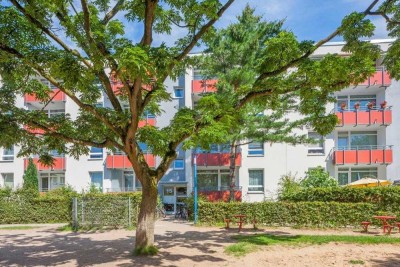 Perfekt für Mieter 50+         Erdgeschosswohnung mit ebenerdiger Dusche und Garten.