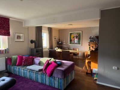Renoviertes Einfamilienhaus in Bestlage am Asenberg - von Privat!