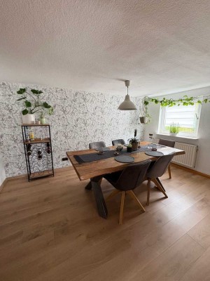 Renoviertes 12-Zimmer Einfamilienhaus in Fulda mit Außen-Stellplatz