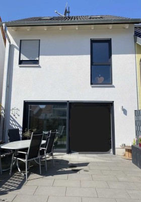 ***von privat*** neuwertige Doppelhaushälfte Baujahr 2016 Mutterstadt