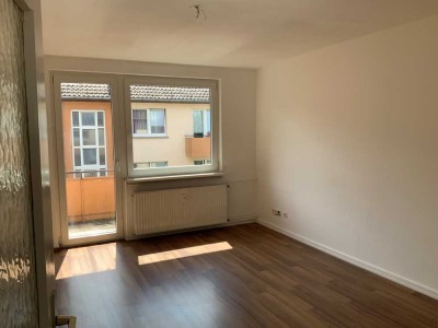 3-ZKB-Wohnung mit 2 Balkons im 2. OG, Ankertorstr. 7