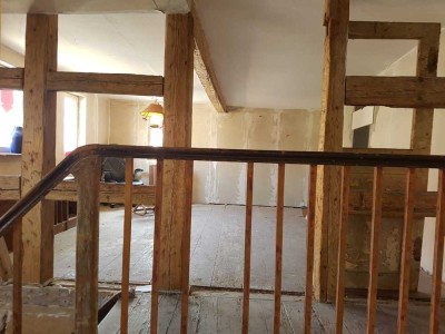 Ländliches Einfamilienhaus/Bauland
