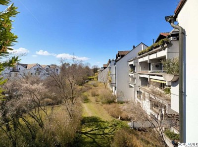 Zentrale 2-Zimmer Dachgeschosswohnung mit Sonnenbalkon und vielseitig nutzbarem Speicherraum