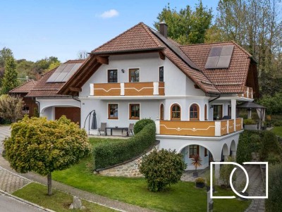 Energieeffizientes Raumwunder! Großzügiges Einfamilienhaus mit ELW in idyllischer Alleinlage