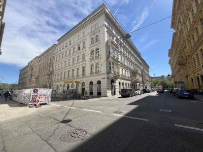 Unbefristet vermietete 3,5-Zimmer-Wohnung - Mitten im 1. Bezirk -
Donaukanal und UBahn um´s Eck