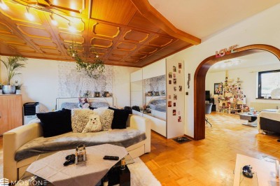 *Großzügige Maisonette Wohnung* Einzigartiges Potenzial mit Balkon und Loggia in Kapfenberg