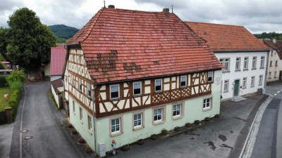 Fachwerkhaus mit Scheune