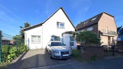 Attraktives, freistehendes Haus mit schönem Garten in Köln-Godorf