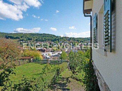 Renoviertes historisches Domizil über Bad Brückenau: Eleganz und Kultur nahe der Rhön