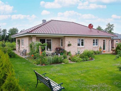 Wohnqualität bis ins hohe Alter
3-Zimmer-Bungalow Neubauplanung  Niedrigenergiehaus mit Wärmepumpe