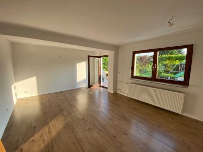 Schöne 2-Zimmer-EG-Wohnung mit Einbauküche und Terrasse in Pforzheim