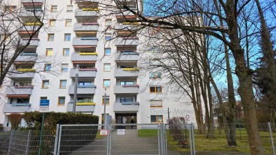 Möblierte, sanierte 2-Zimmer-Wohnung mit Balkon nahe Stadtzentrum Ingolstadt